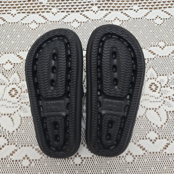 2pk NWT Boys Sandals Blue T-Rex Dinosaur Flip Flops And Black Slide Shoes 11 12 - Picture 6 of 7